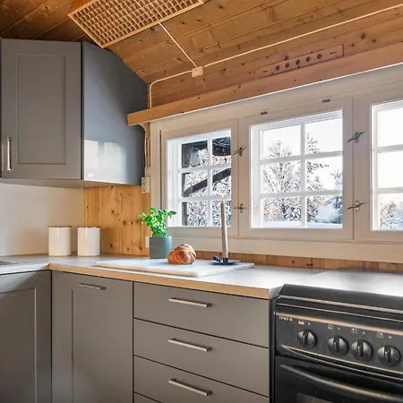3 Bedroom Amazing In Semesterbostad *